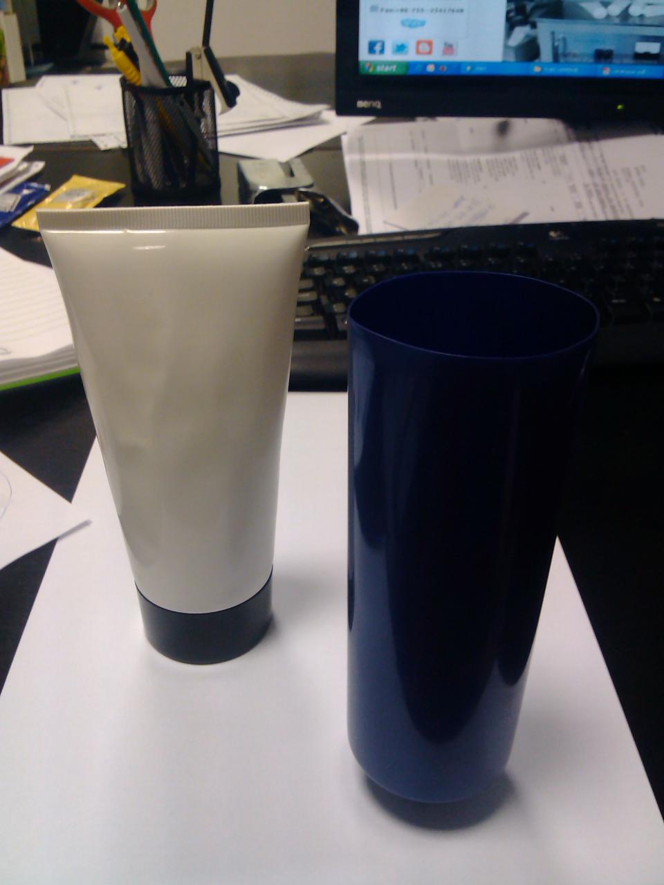 ultrasonic tubes sealing machine samples for tubes Marina Dimitrov ultrahelitorude tihendusmasin.jpg