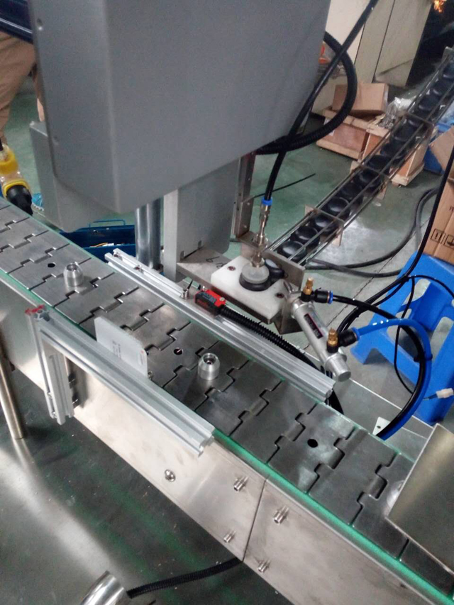 caps robotsöötmise pilte.jpg