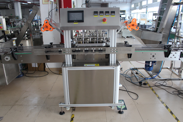 Klaaspurkide sulgemismasin (3).JPG