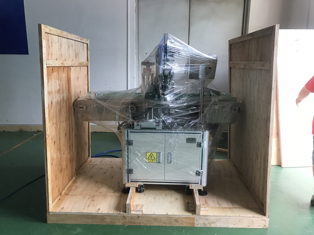 huulepulga märgistamise masin.jpg