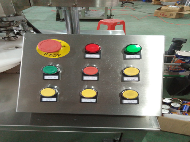 Nupp controlling.jpg