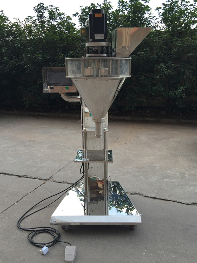 main body of auger filling machine tigu täiteaine jahu tehas.jpg