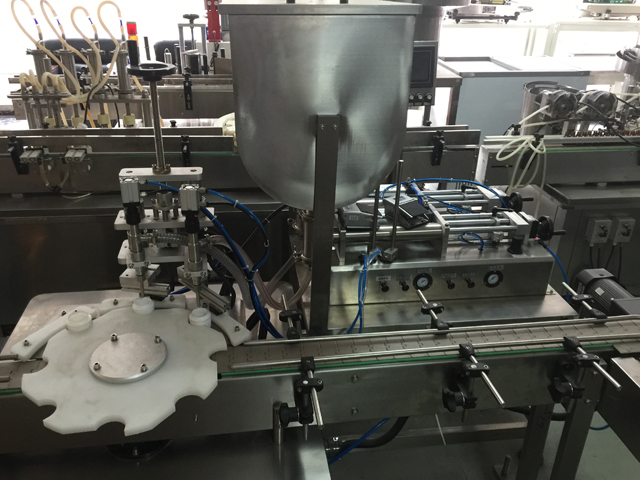 kahe purgi täitmise masin.jpg