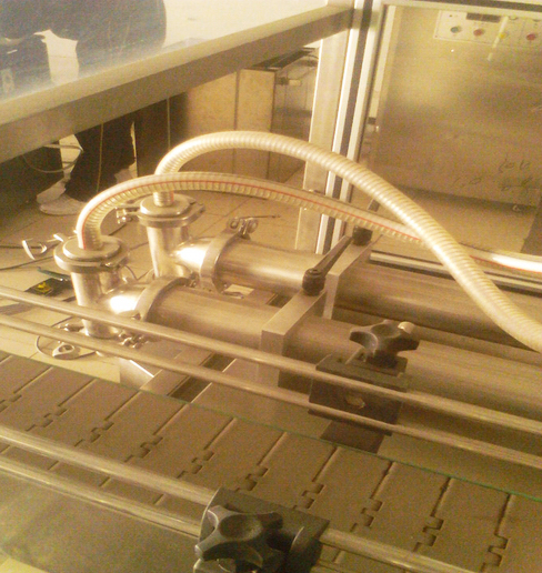 täitmismasin topeltpead varustatud automaatikaga.jpg