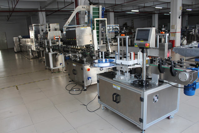 automatic bottle screw capping machine HIGH SPEED CREW CAPPING MACHINE.jpg