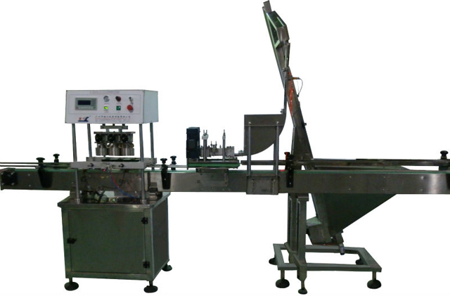 vacuum capping machine vaakum-kork-klaaspurgi jaoks.jpg
