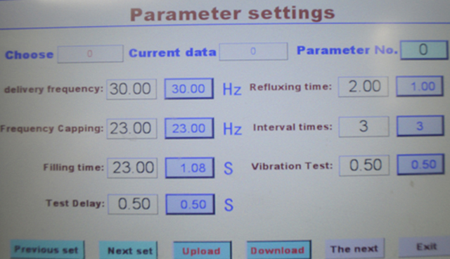 automated capping machine with touch screen controlling system puutetundliku ekraani korkimismasin.jpg