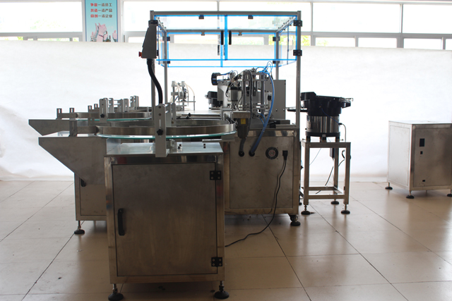 täitekorki eeterlike õlide masin.jpg