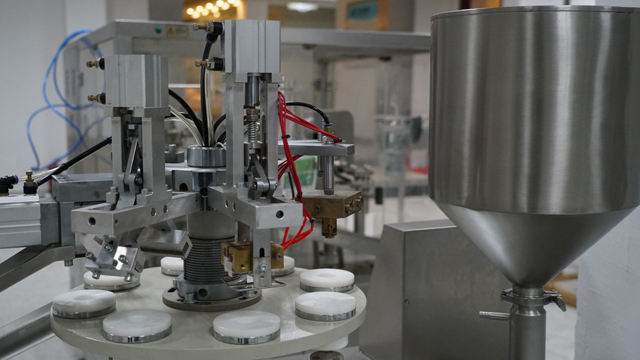 torutäite tihendaja plastik.jpg